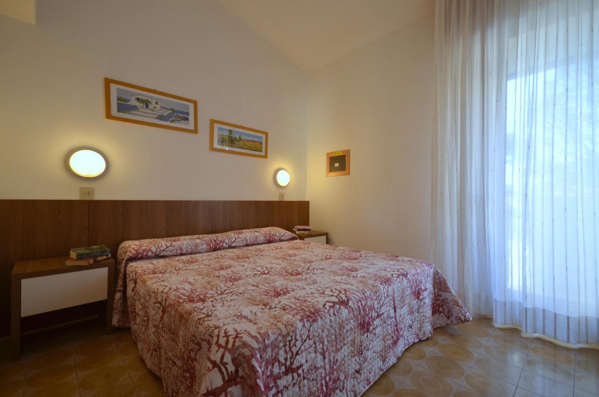 Villaggio Club Dei Pini Bibione Exterior photo